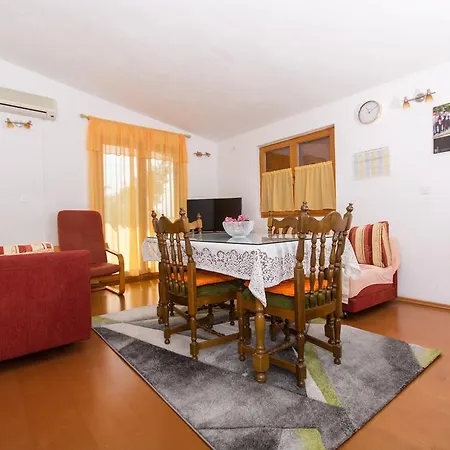 In Okrug Gornji 6130 Lägenhet Trogir