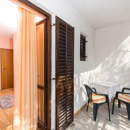 アパート In Okrug Gornji 6130 *