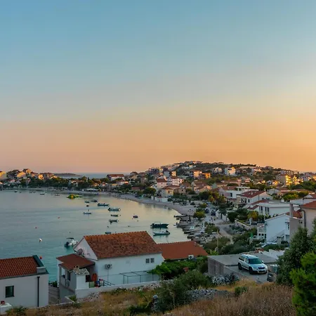 In Okrug Gornji 6130 Apartment *