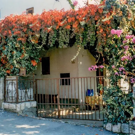 In Okrug Gornji 6130 Appartamento *