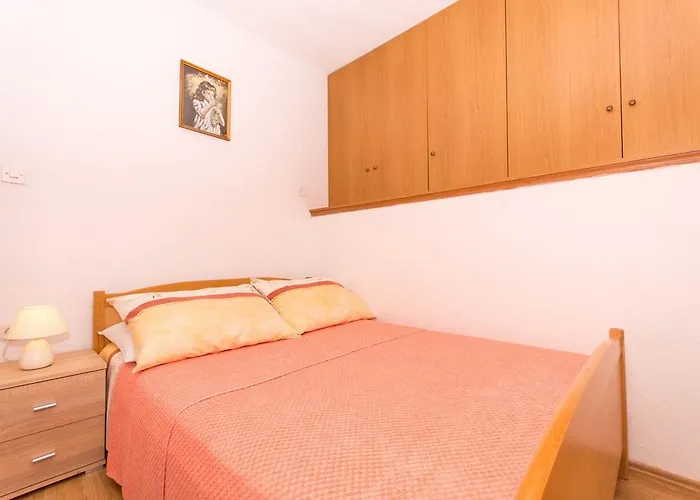 In Okrug Gornji 6130 特罗吉尔